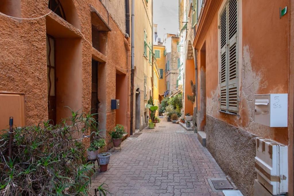 #40 Bright Sea View Suite For 6 2Mins Walk Port & Sea Villefranche-sur-Mer Exterior photo